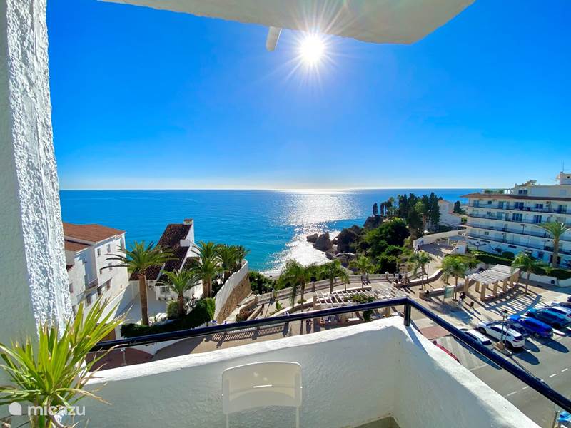 Vakantiehuis Spanje, Costa del Sol, Nerja Appartement Modern uit elkaar prachtig 180º uitzicht op zee