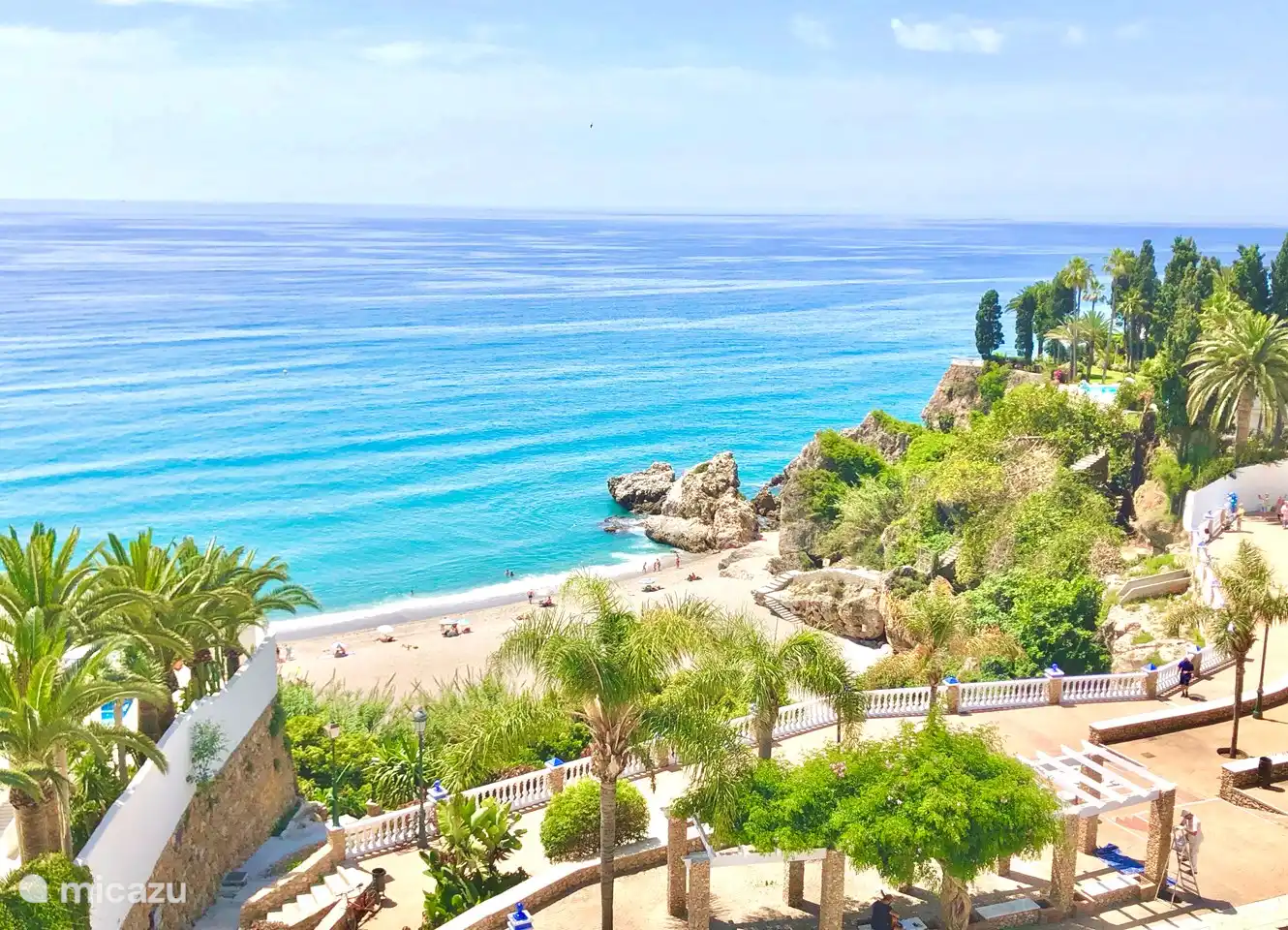 Aussicht von der Terrasse im Sommer