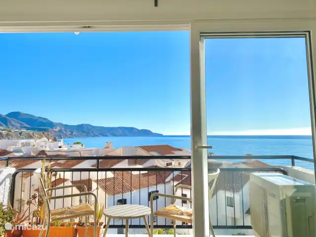 Modern uit elkaar prachtig 180º uitzicht op zee huren in Spanje, Costa del Sol, Nerja - appartement uitzicht vanuit de woonkamer