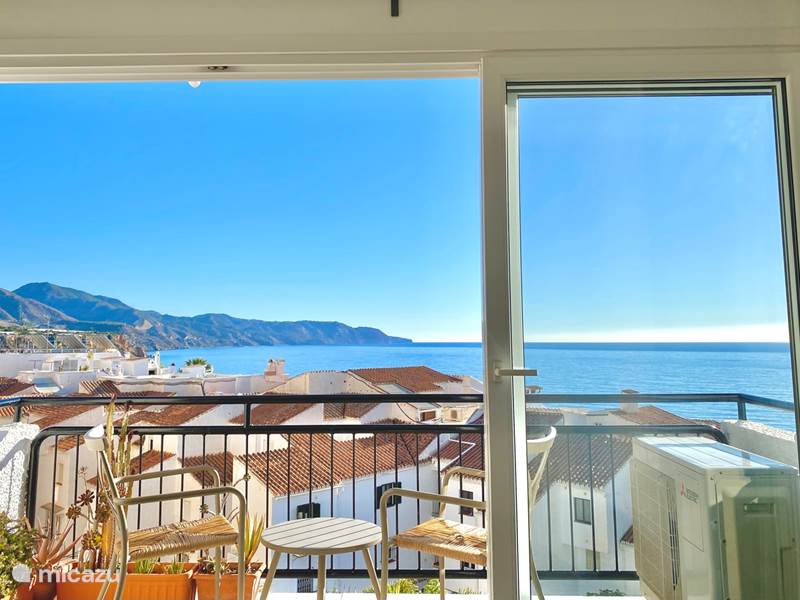 Vakantiehuis Spanje, Costa del Sol, Nerja Appartement Modern uit elkaar prachtig 180º uitzicht op zee