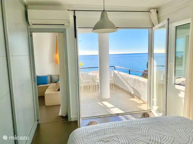 Modern uit elkaar prachtig 180º uitzicht op zee huren in Spanje, Costa del Sol, Nerja - appartement Hoofdslaapkamer