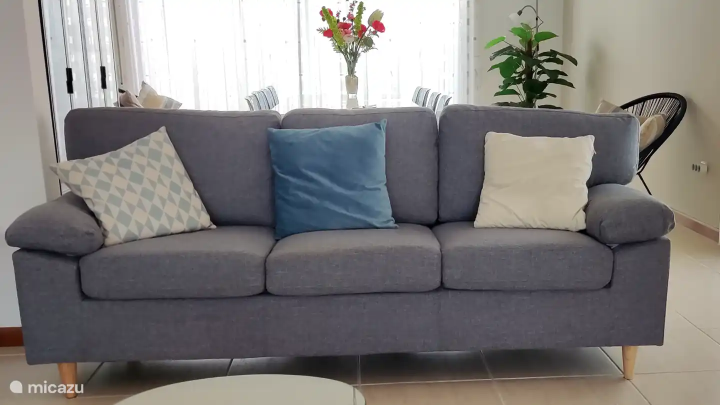 Kein Mangel an Kissen, um es sich bequem zu machen.