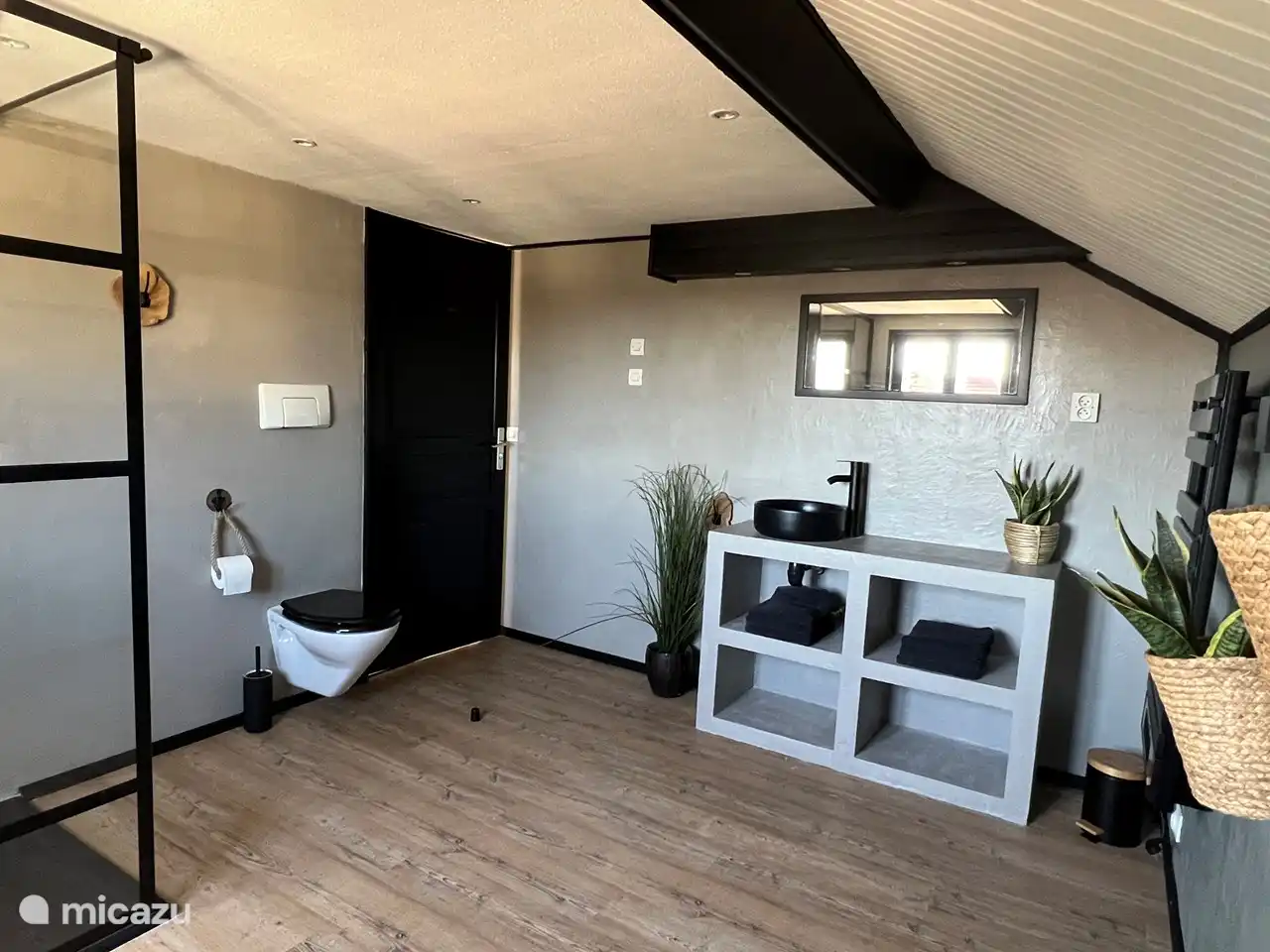 Salle de bain à l'étage