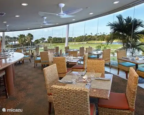 Mulligan's Restaurant mit herrlichem Blick auf den Golfplatz