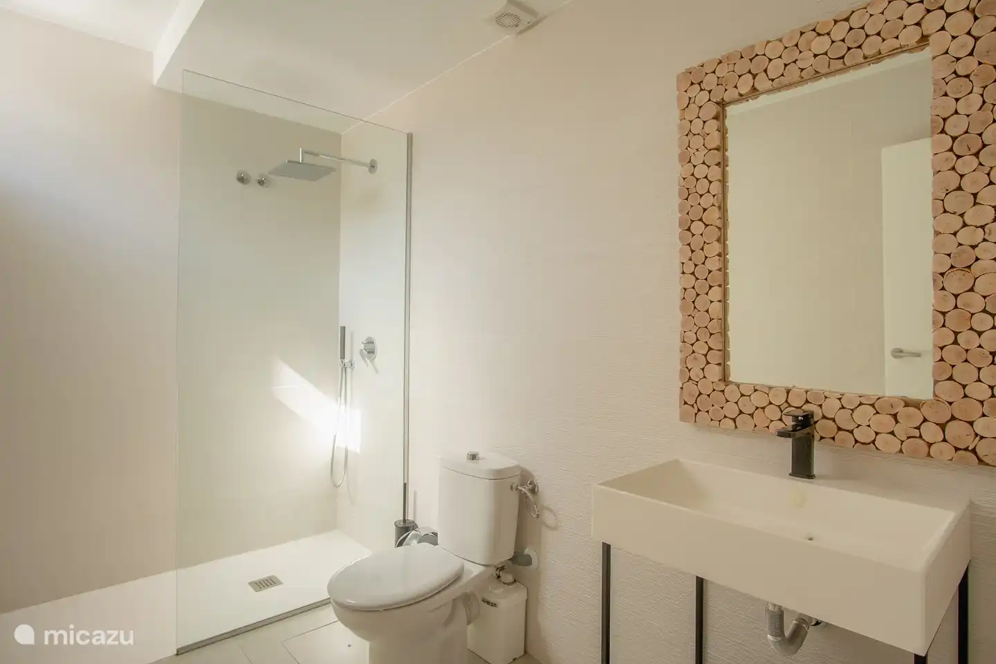 Badezimmer im Keller