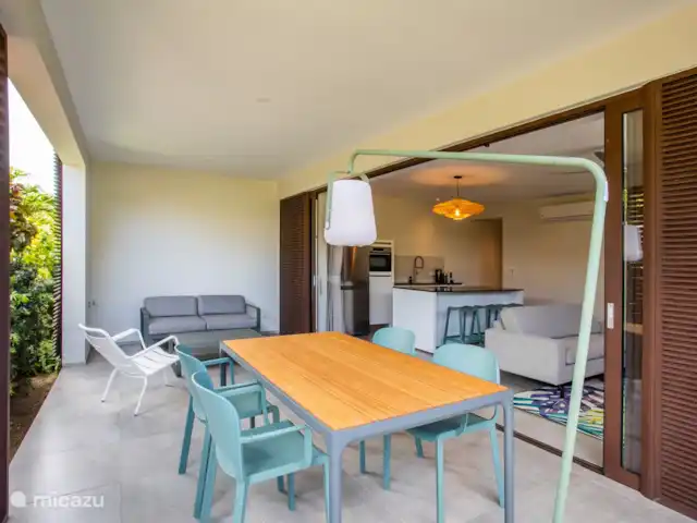 Jan Sofat LUX A08 | Curaçao, Banda Ariba (est), Jan Sofat - appartement Porche ombragé et coin repas