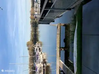 Eigen aanlegsteiger (voor boten maximaal 10 meter)