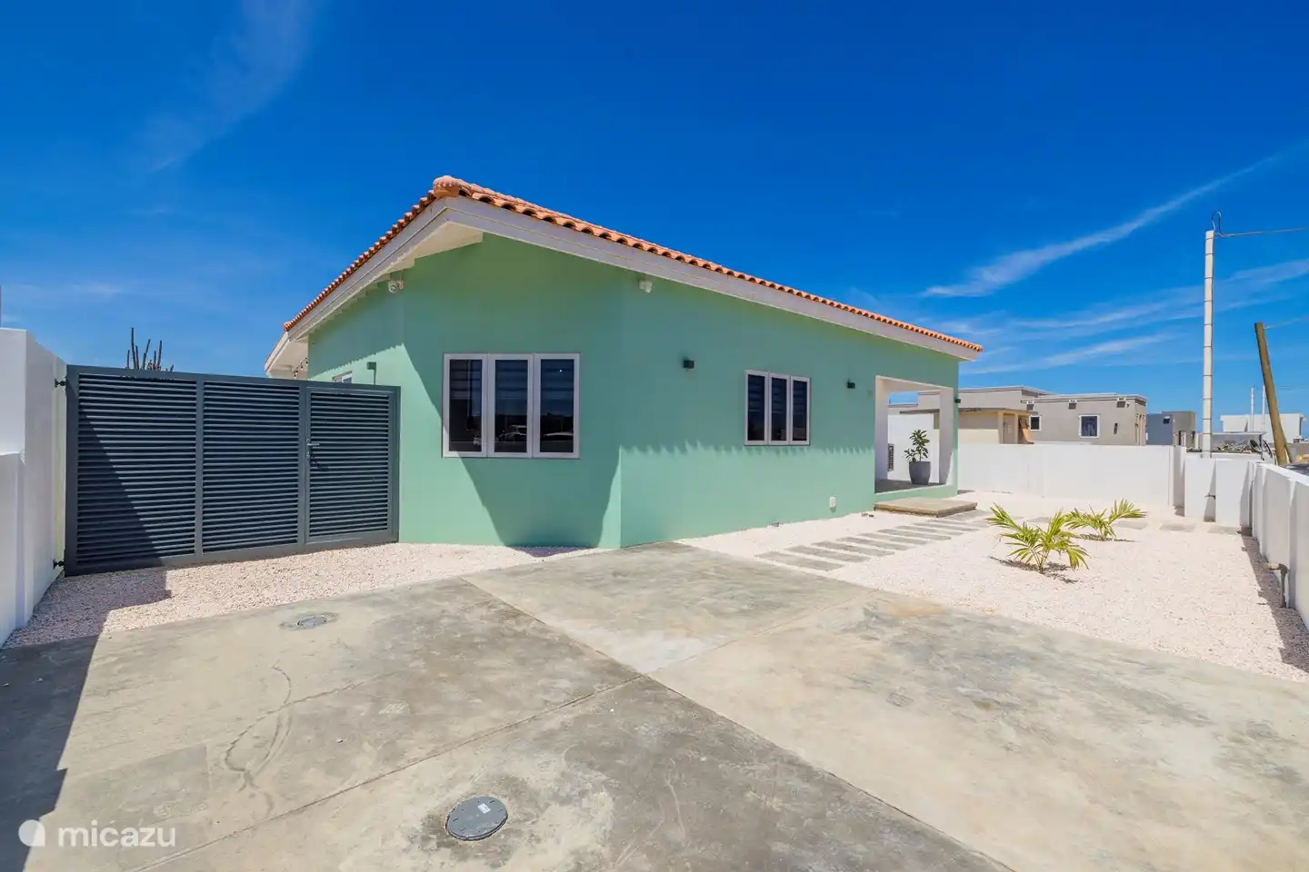 estacionamiento para 2 autos en el lugar