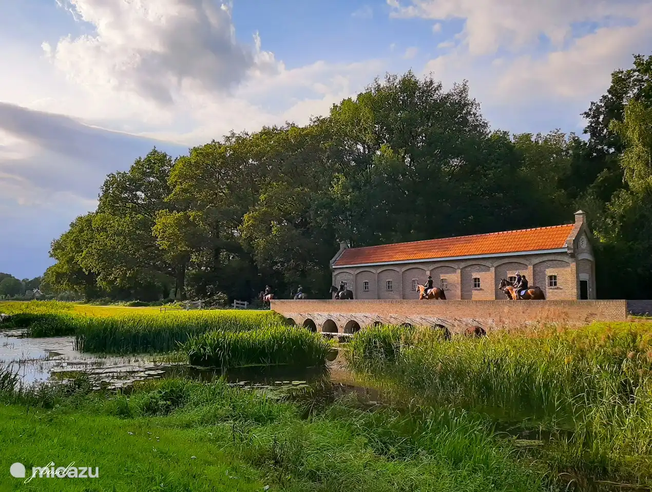 Maison coulissante - Canal Almelo Nordhorn. (2.5km)