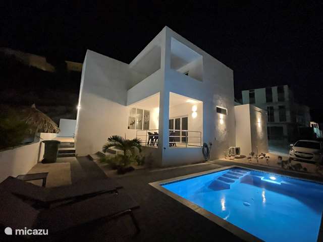 Maison de Vacances Curaçao, Banda Ariba (est), La Privada (Mambo Beach) - villa Marie Pampoen