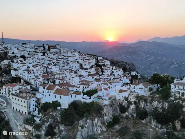 Villa Pena Blanca huren in Spanje, Costa del Sol, Comares - villa Comares bij zonsondergang