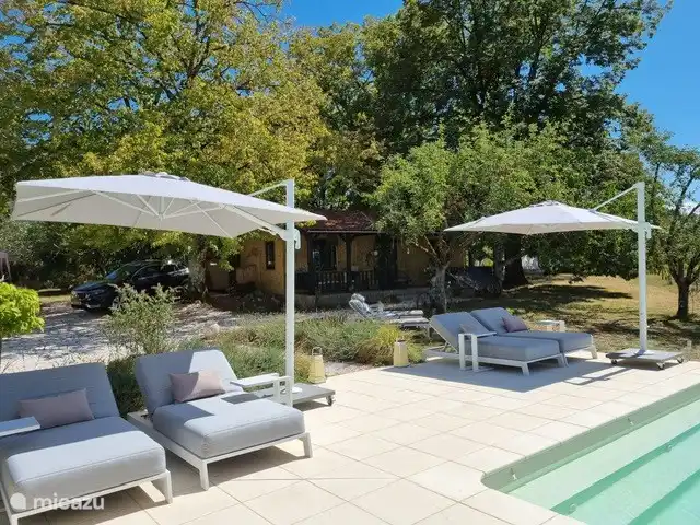 Le Lavande | France, Lot, Loupiac - glamping / tente safari / yourte Allongez-vous un moment