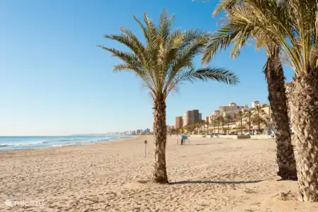 Plage La Marina