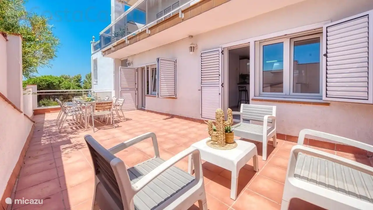 Villa parfaite pour un groupe d'amis ou plusieurs familles, proche du centre et de la plage !