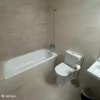 Baño con bañera