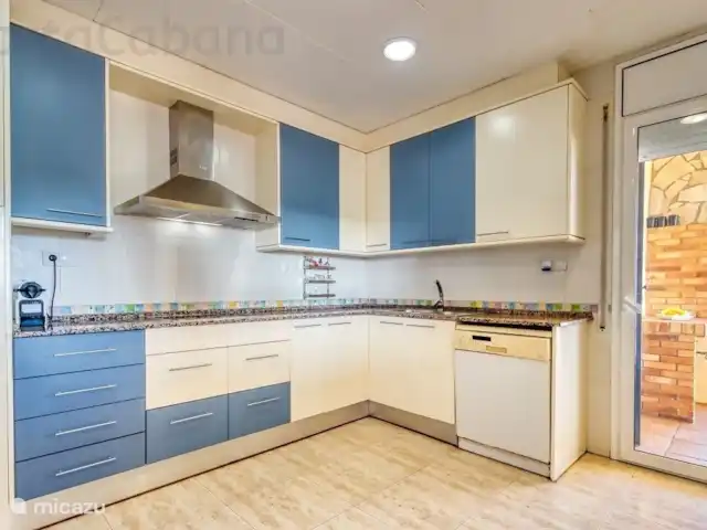 Costa Cabana - Villa Vacances | Espagne, Costa Brava, Lloret de Mar - villa Villa de vacances parfaite avec grand jardin et votre propre piscine privée, idéale pour les groupes d'amis