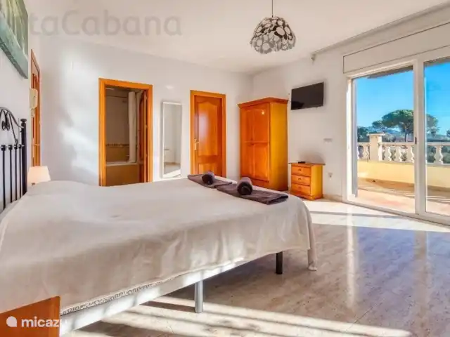 Costa Cabana - Villa Vacances | Espagne, Costa Brava, Lloret de Mar - villa Villa de vacances parfaite avec grand jardin et votre propre piscine privée, idéale pour les groupes d'amis