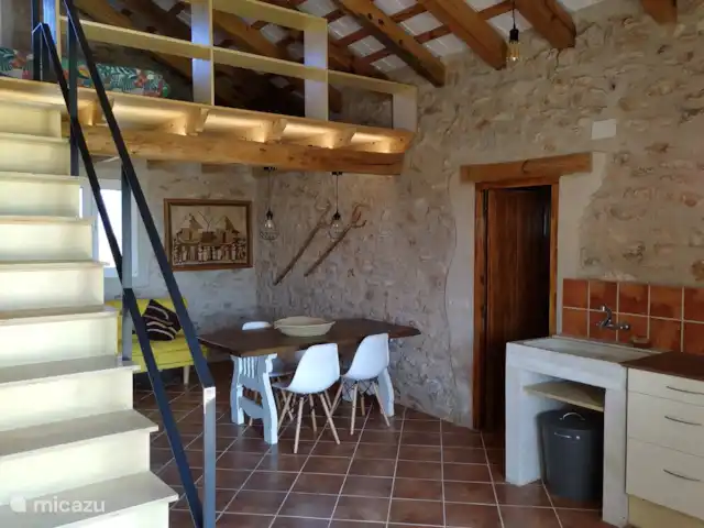 Massia Celestino | Espagne, Catalogne,  Deltebre - maison de vacances Grenier intérieur