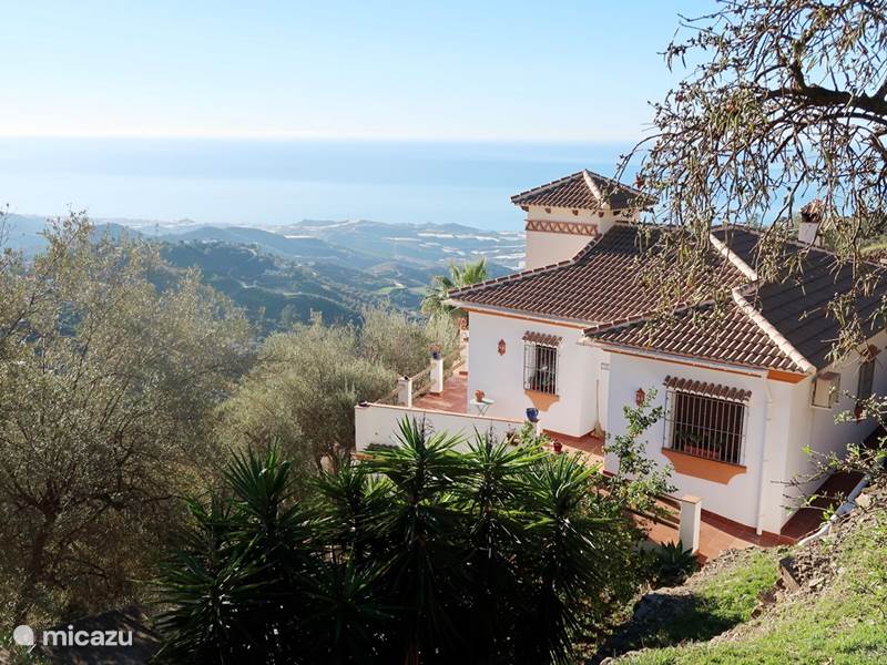 Holiday home in Spain, Andalusia, Sayalonga Villa Campo Agave - Los Naranjos