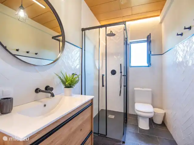 villa huren in Spanje, Costa Blanca, Benissa – Villa Acuarela badkamer