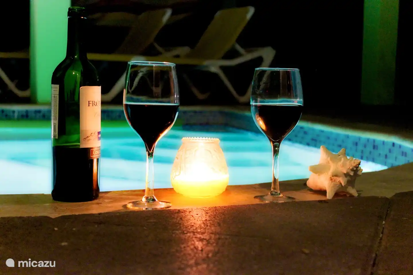 CAS IGUANA - delicious glass of wine in the evening