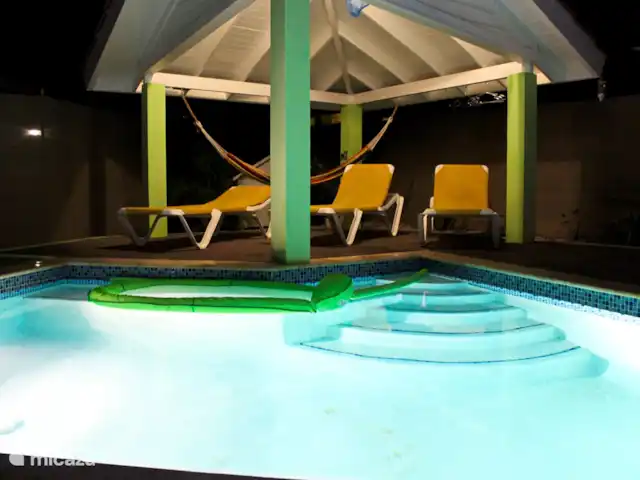 villa en Curazao, Bandabou (oeste), Fontein – CAS IGUANA - vista al mar y privacidad CAS IGUANA - Piscina por la tarde