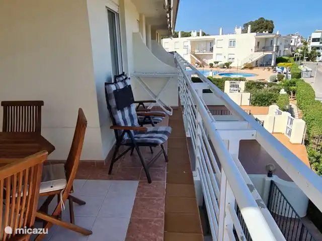 Mediterrane uitkijkpost van Vinaròs huren in Spanje, Costa del Azahar, Vinaroz - appartement Vanaf het terras kon u een deel van het privézwembad zien