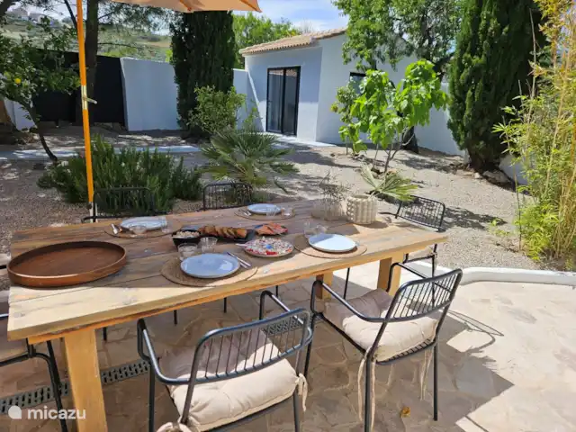 Finca Essenza | Espagne, Andalousie, Colmenar - maison de vacances Le joli jardin de la cour !