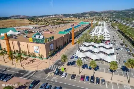 Centro comercial 'El Ingenio'