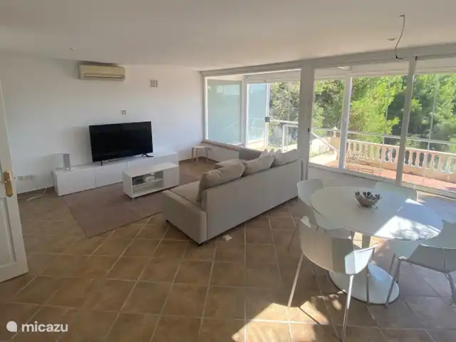 villa en España, Costa Blanca, Altea – Villa Elistha sala de estar casa de huéspedes con sofá cama para 2 personas