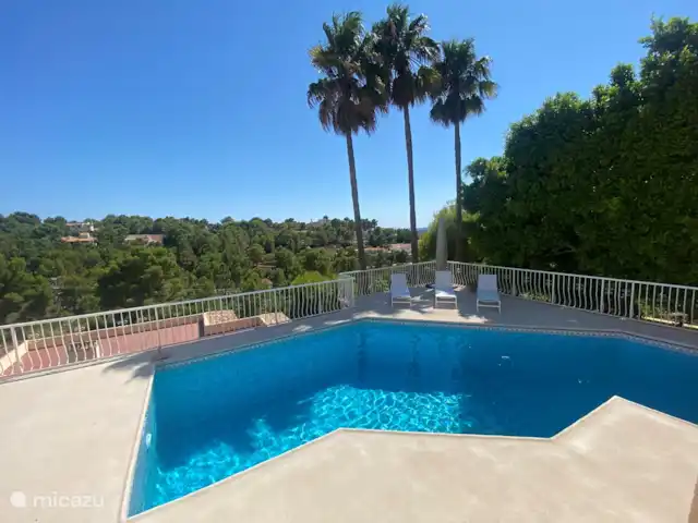 villa en España, Costa Blanca, Altea – Villa Elistha Vista desde la terraza de abajo