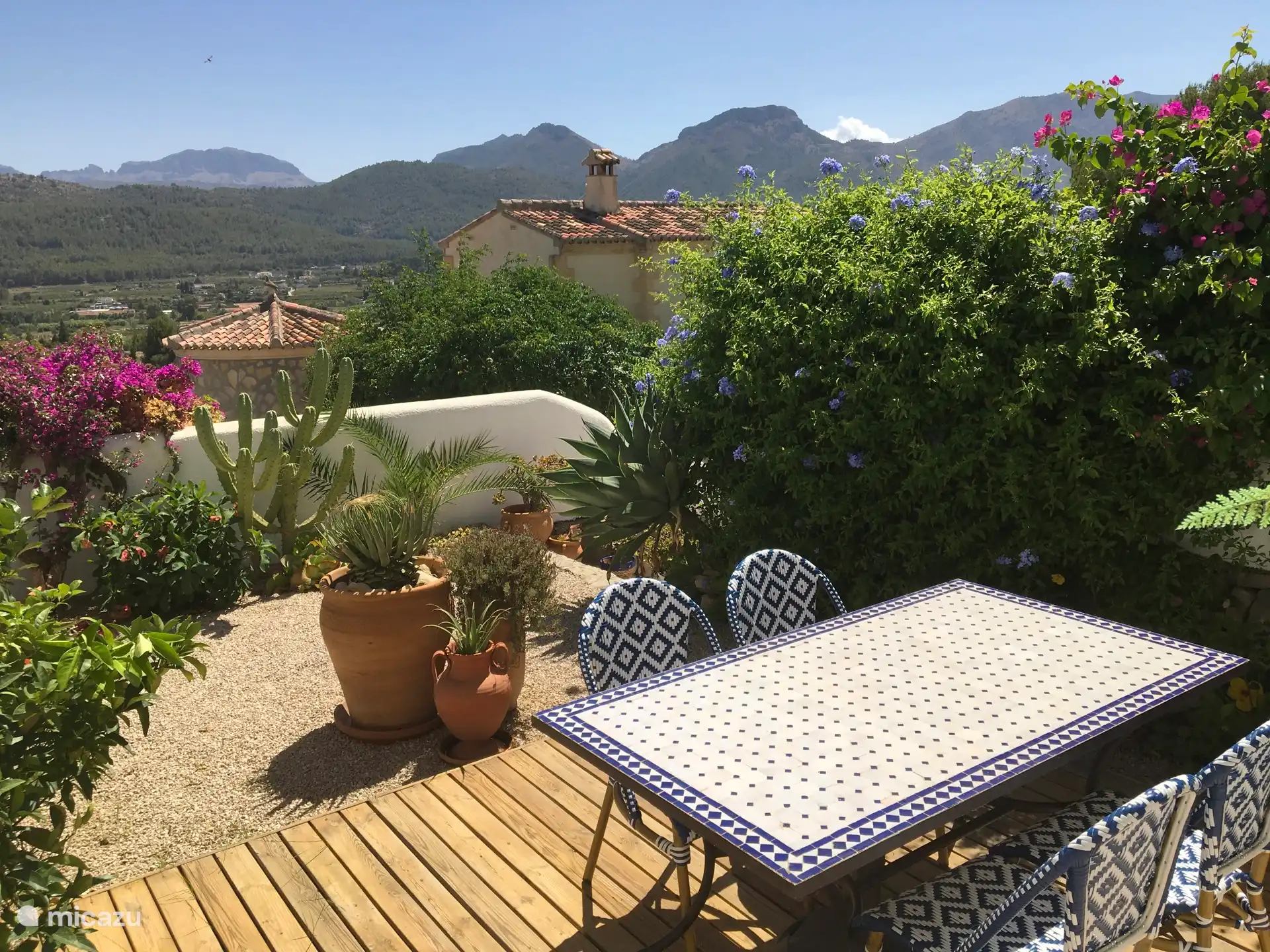 Terrasse mit fantastischer Aussicht