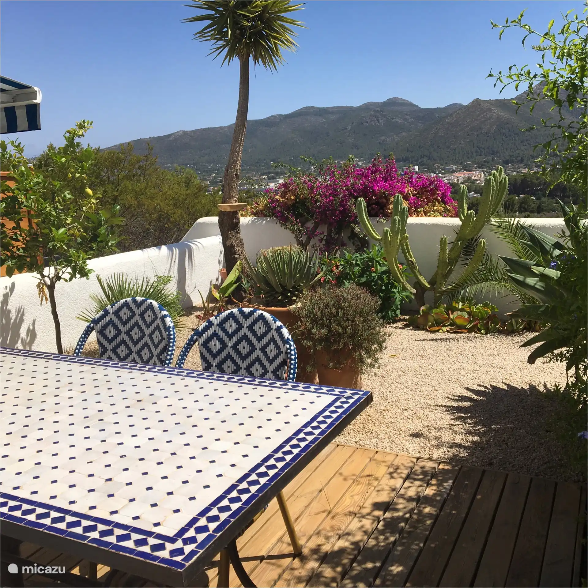 Esstisch mit Aussicht