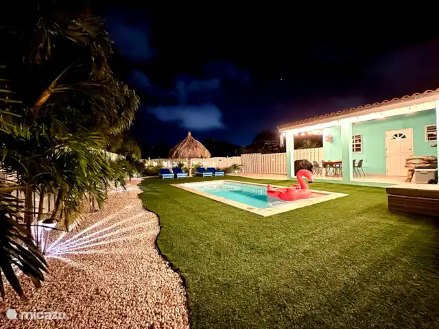 Casa Sunshine Aruba | Aruba, Oranjestad, Oranjestad - maison de vacances Notre cour arrière éclairée et chaleureuse