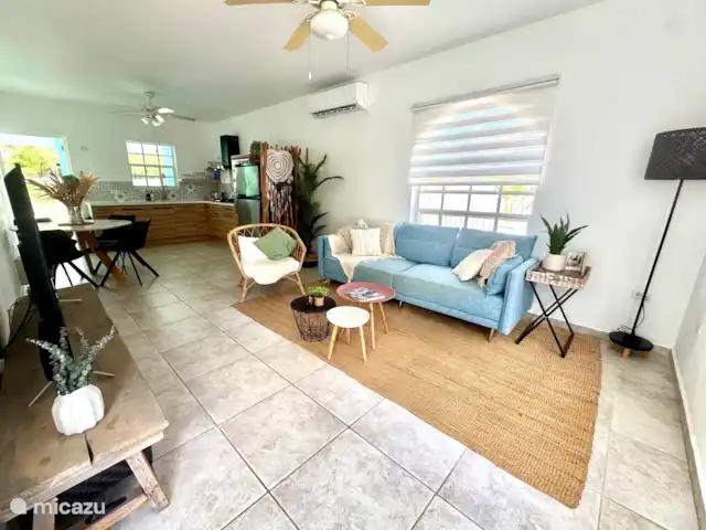 Casa Sunshine Aruba | Aruba, Oranjestad, Oranjestad - maison de vacances Salon avec cuisine ouverte