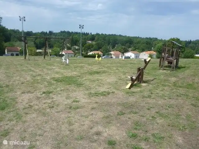 Maison Magnolia | France, Charente, Écuras - villa Le parcours de mini golf du parc