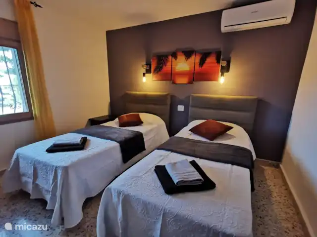 Villa Marymonte | Espagne, Costa Blanca, Benissa - villa Chambre au rez-de-chaussée avec 2 lits simples 90x200 et climatisation