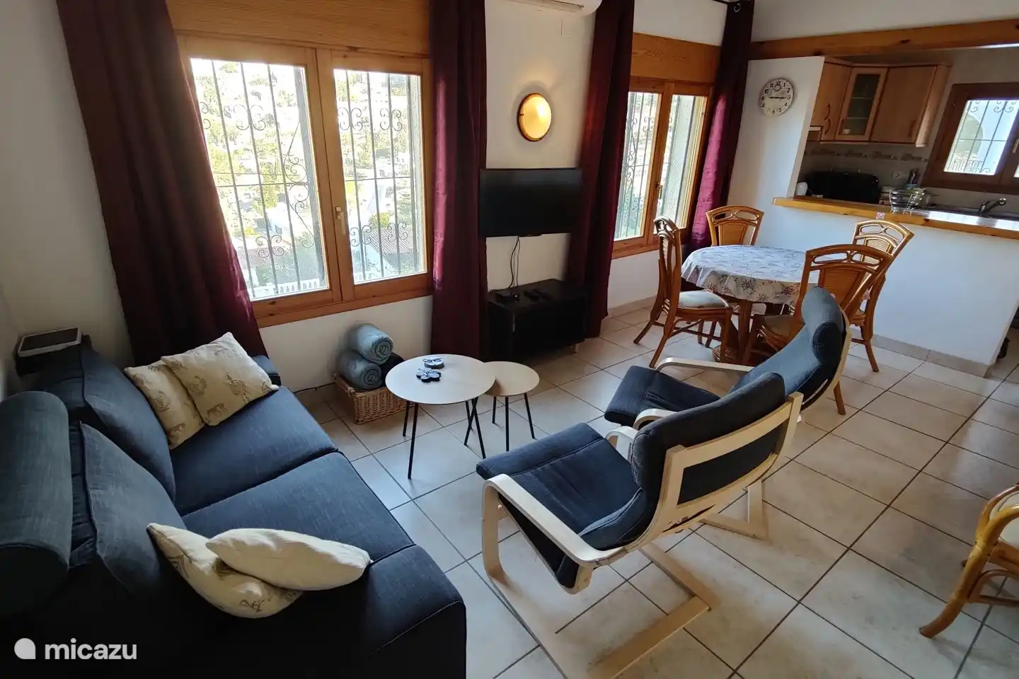 Wohnzimmer/Esszimmer im Obergeschoss