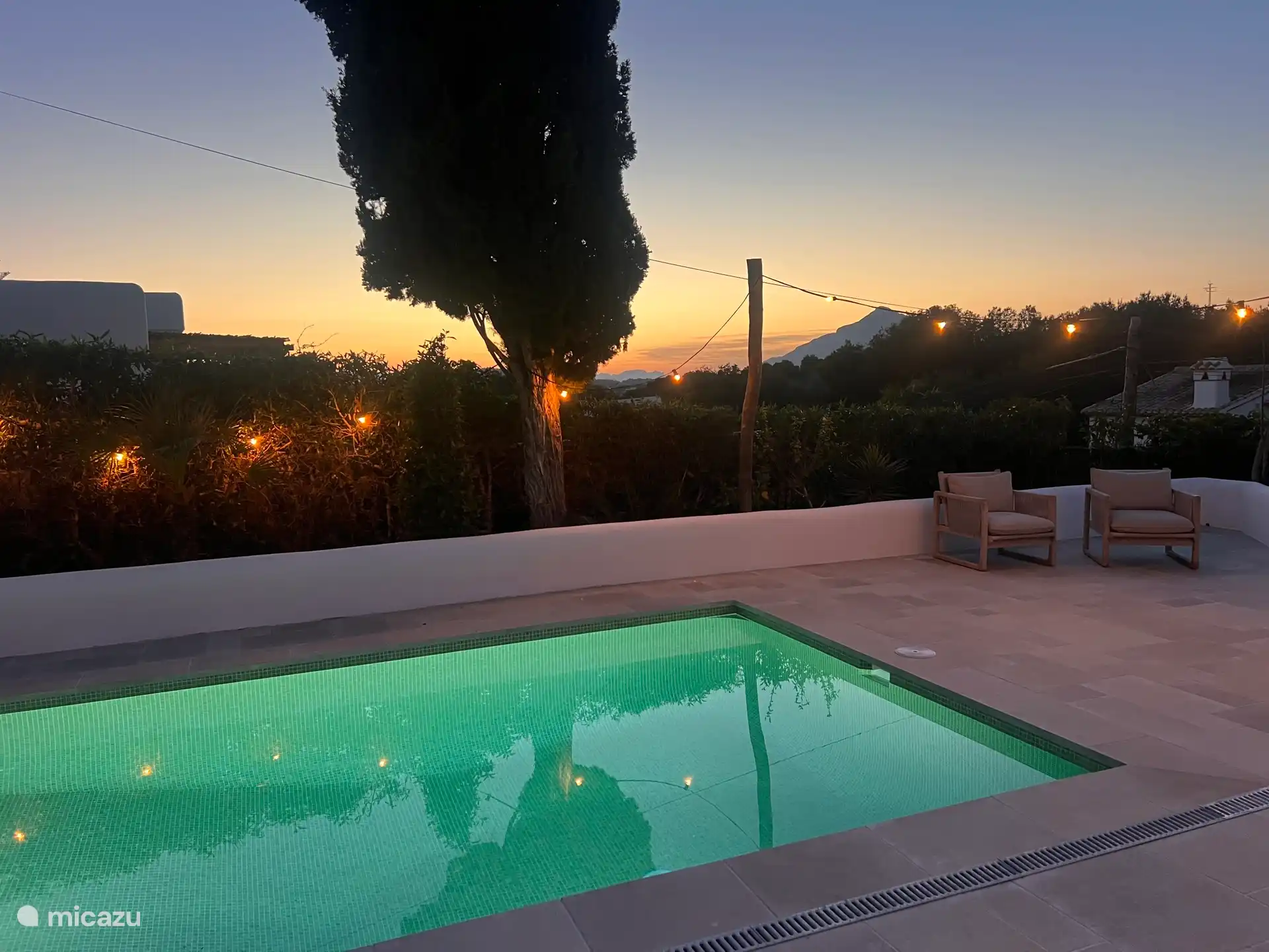 Piscine le soir 