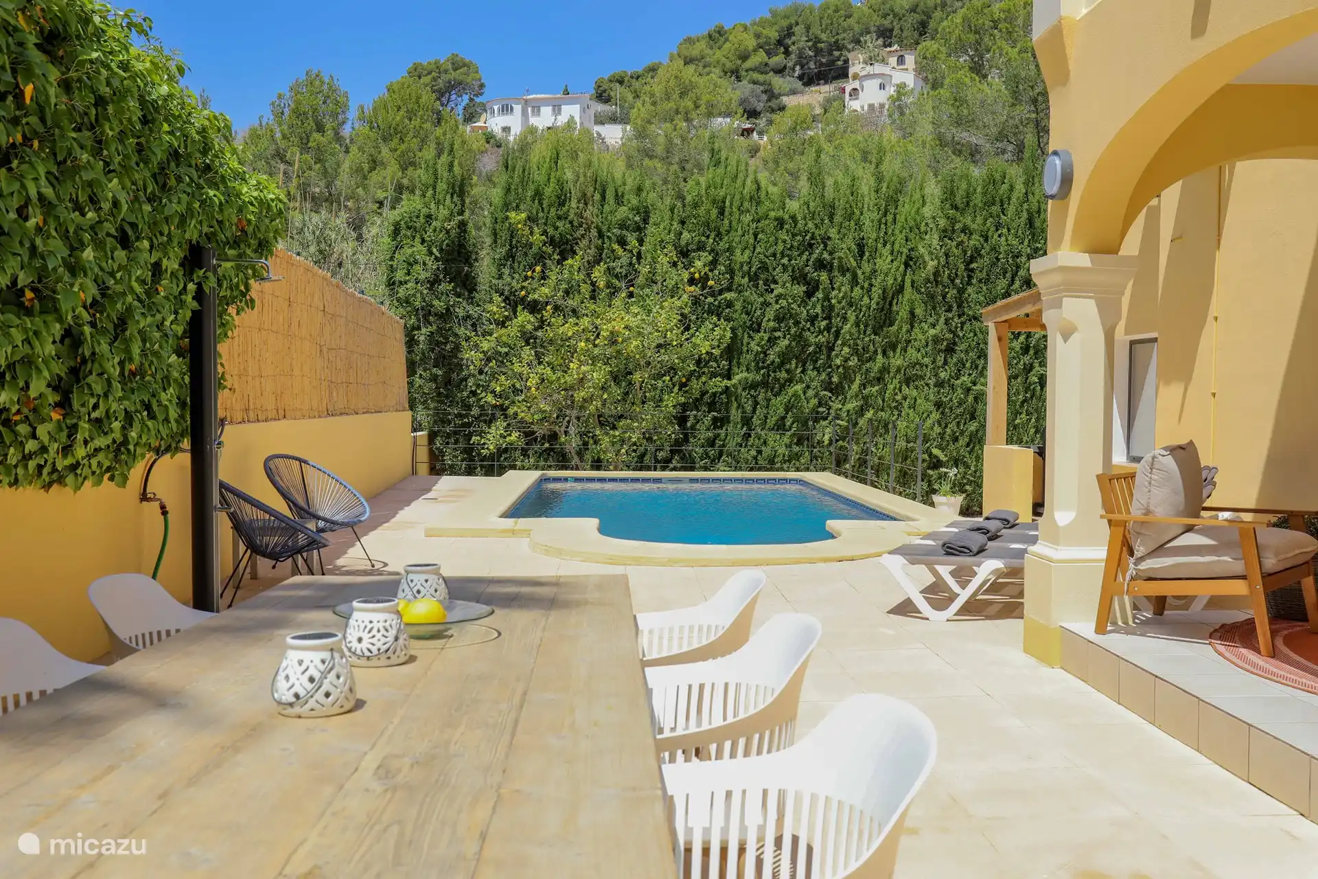 The private swimming pool