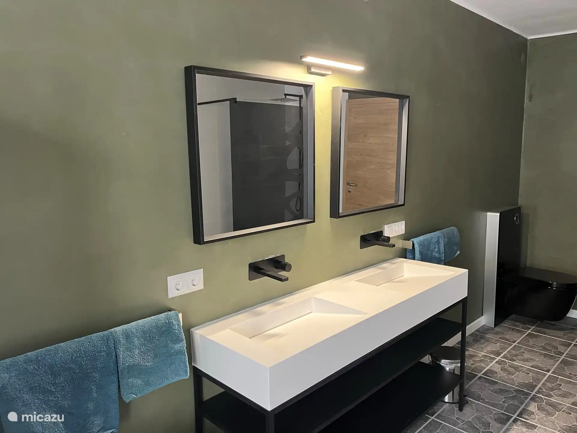 luxuriöses Badezimmer