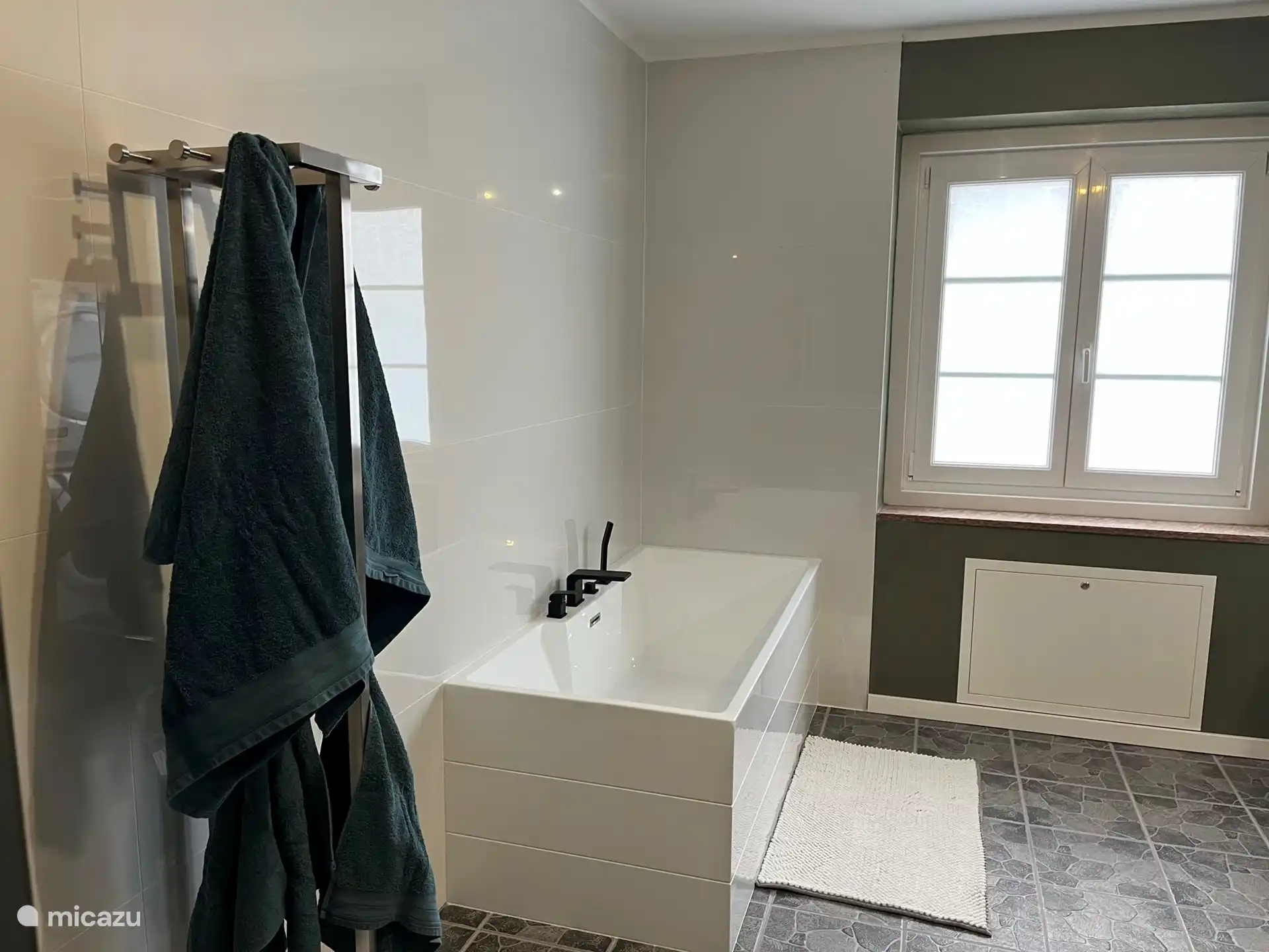 luxuriöses Badezimmer