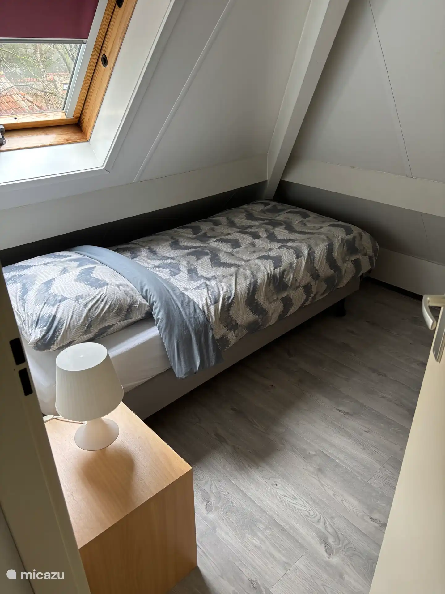 1 Person Schlafzimmer auch Babyzimmer im Obergeschoss