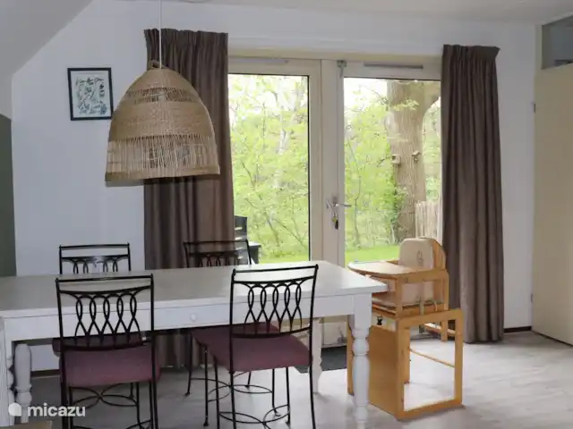 Location de Vacances Pays-Bas, Overijssel, IJhorst, maison de vacances - Les Montagnes Blanches 65 Table de salle à manger.