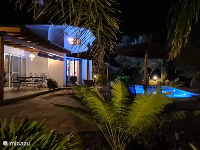 Casa El Mirador en España, Andalucía, Arenas - villa El Mirador de noche