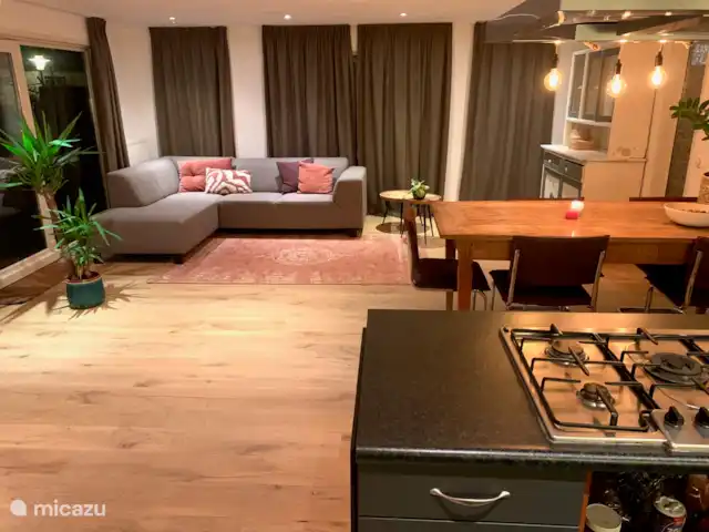 Location de Vacances Pays-Bas, Gueldre, Voorthuizen, maison de vacances - Maison Veluwe Voorthuizen séjour avec cuisine ouverte