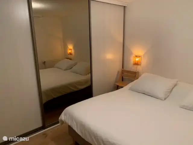 Location de Vacances Pays-Bas, Gueldre, Voorthuizen, maison de vacances - Maison Veluwe Voorthuizen chambre avec grand placard