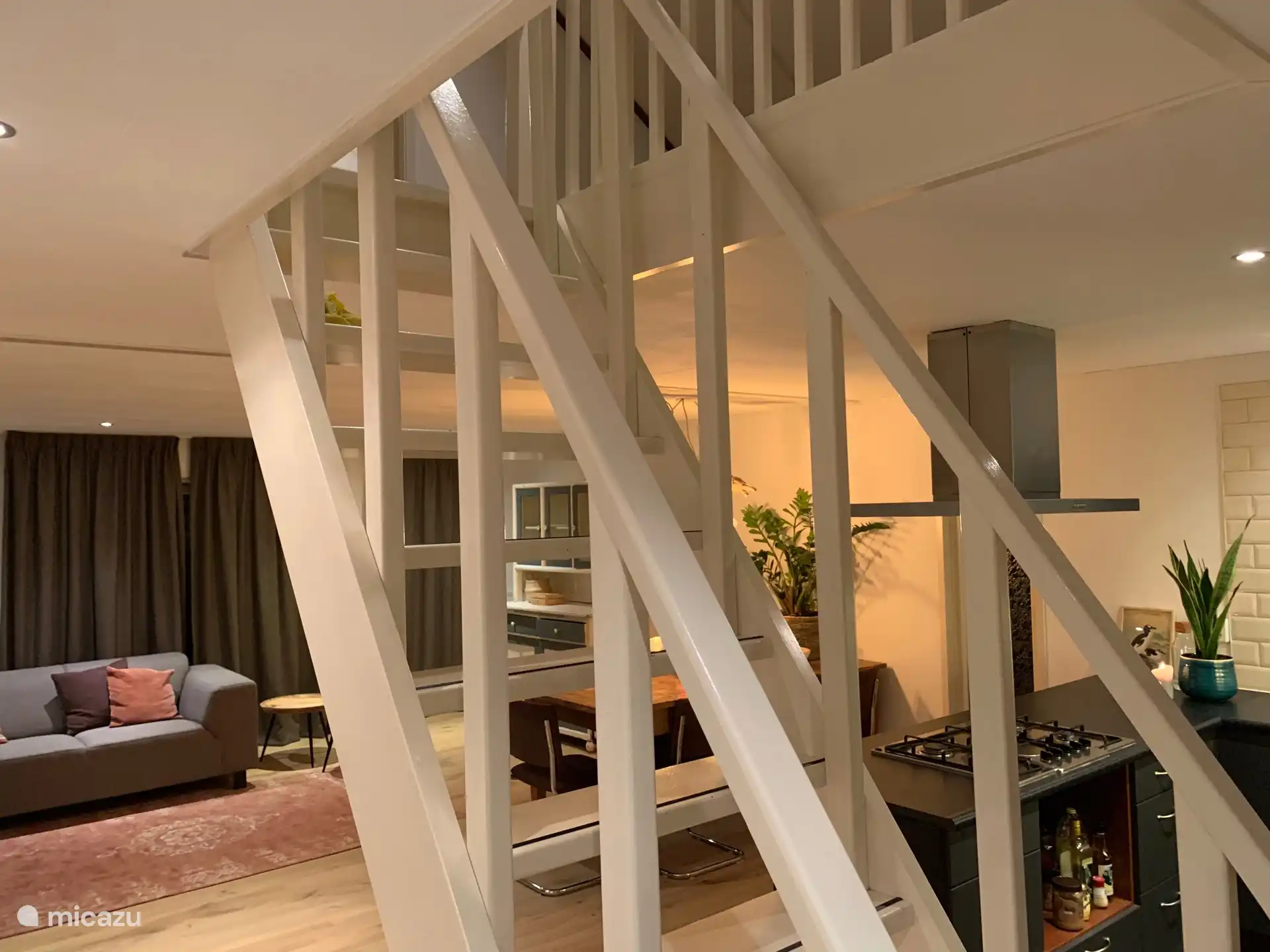 trap naar 2e slaapkamer