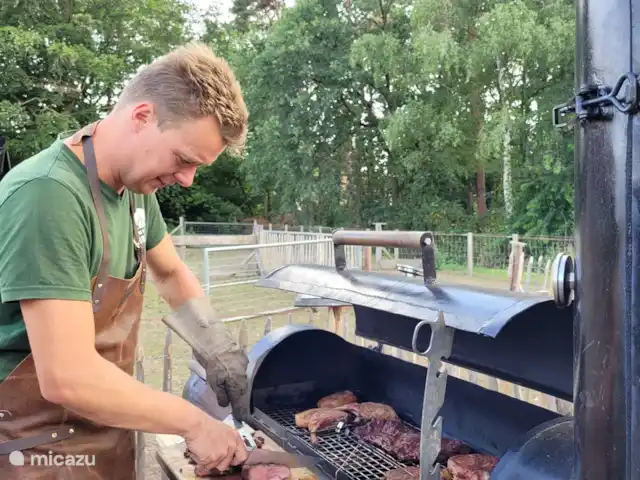 Location de Vacances Pays-Bas, Gueldre, Ruurlo, maison de vacances - Maison de vacances Achterhoek Pendant les mois d'été, nous organisons régulièrement un barbecue avec de la viande du magasin de la ferme du coin