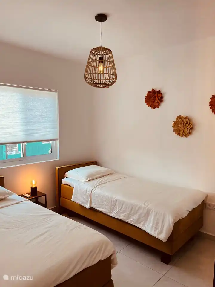 Gästeschlafzimmer mit 2 Einzelbetten (kann auf Wunsch zusammengestellt werden).